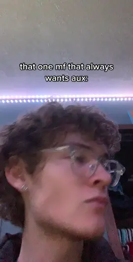 they always got the most dookie music😂 #bradylxix 