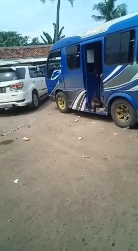 parkiran ziarah religi banten lama 🙏