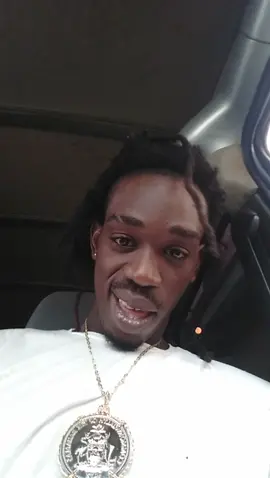 spend my banxz on my movie#funnyvideos # #viralvideo #fyppppppppppppppppppppppp #bahamiantiktok🇧🇸 #xyzbca#goviralgo #fypシ #bigzoo 