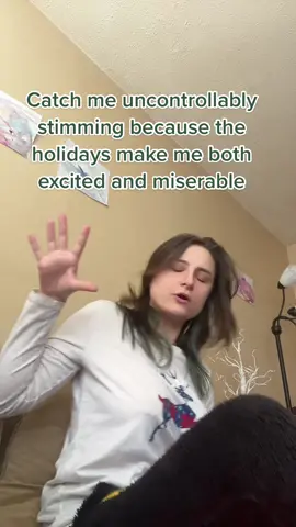 My flappy arms are unmatched #stimming #autism #neurodivergent #theythem 