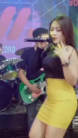 Du.. du..du Mlehoyy😁😋.                  #dangdutjava                                   #viraltiktokterbaru                            #Tersisih                                          #shintaarsinta                                  #fyp 