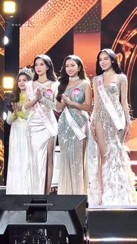 Khoảnh khắc đăng quang của hoa hậu Thanh Thuỷ #hoahauthanhthuy #hoahauvietnam2022 #ntkngonhathuy #hoahauhuynhthithanhthuy  