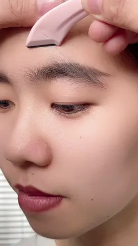 Does your eyebrow grows too messy? Try this eyebrow trimmer set with a eyebrow scissors! #eyebrow #eyebrows #eyebrowtutorial #tutorial? #beauty #beauty💕 #fyp #fypシ #fypシ゚viral #foryoupage #foryou #fyp? #foryoupage❤️❤️ 