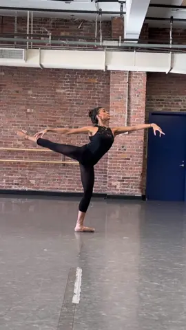 Random clip from a bit ago… #ballet #ballerina #balletok #dance #dancer #black #dancing #fyp 
