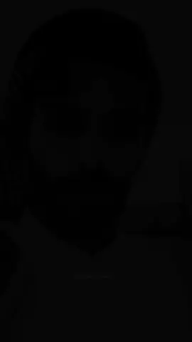 بعد ما ابتسم من شوفته مات بيدينه 💔 @aauu83 #احمد_رحيم #fypシ #explore #اكسبلور #قصيد #شعر #قصايد 