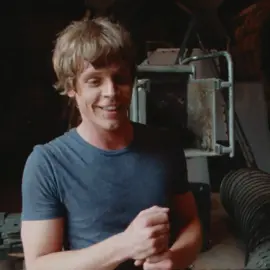 Merry Christmas stinkies here's some ESB BTS #starwars #empirestrikesback #behindthescenes #carriefisher #starwarsbts #harrisonford #markhamill