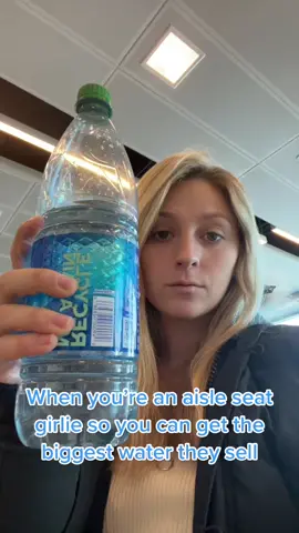 All my aisle seat girlies stand up #water #waterlover #airplane #flight #aisleseat 