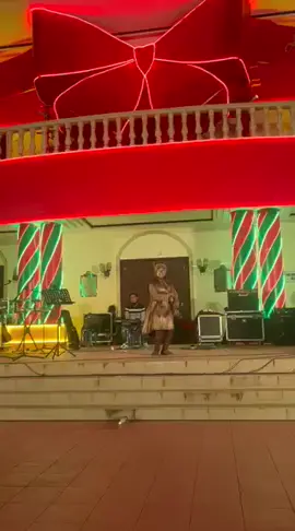 My simple Dance Number in Talisay City Hall Cebu🤗😅 Thank you po madlang Cebuano sa panonood niyo❤️#fyp #fypシ #foryourpage #tiktokph #humanstatue #mime #marites #cebu #viral #pinturados 
