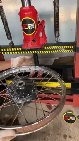 Alat press multifungsi 20 ton #alatpressmultifungsi #alatpresslakerkrukas #alatbengkel #perkakasbengkel #mekaniktiktok #peralatanbengkel #alatbengkelmotor #mekanikmuda #mekanikmotor #mekanikindonesia #fyp #klikkeranjangkuning 