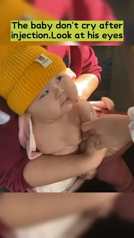 The baby doesn't cry after the injection. Look at his eyes!#funnybaby #funny #fyp #baby ##funny #foryou #babytok #tiktok 