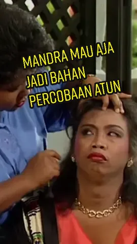 Mandra didandanin Atun 😅 #mandra #sidoelanaksekolahan #serialsidoelanaksekolahan #sinetronsidoelanaksekolahan #ranokarno #benyamins #atun #sidoel #sinetronsidoel #filmsidoel #komedi #lucu #fyp 