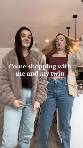 #comeshoppingwithme #twinsisters #twinsoftiktok 