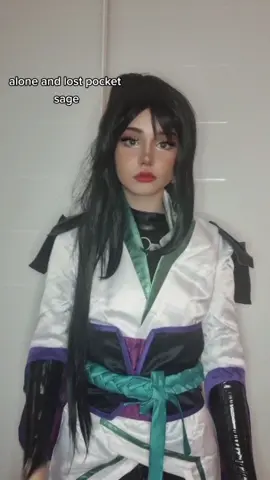 you just found this pocket sage, what do u do  #cosplaygirl #sagecosplay #valorantcosplay #Valorant #sagevalorant 