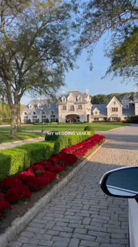 My wedding venue #njwedding #njweddings #njvenues #njvenue #njbride #parkchateau #parkchateauweddings #southoffrancevibes #weddingtiktok #wedding #bride #weddingweekend #weddingtok #modernbrides   