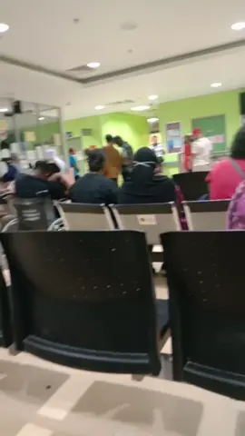 ICU HOSPITAL SULTAN ISMAIL JOHOR BAHRU.. RAMAI SAMPAI BELAKANG SAYA..