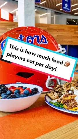 To play football at the highest level you have to train at both the gym and the table! Here’s how @Florida Gators Football keeps their guys ready for peak performance! #GoGators #football #food #Foodie #nutritiontips #florida  