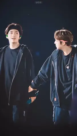 Taejin sweet moments♡ #v #kimtaehyung #taehyung #taetae #jin #kimseokjin #seokjin #worldwidehandsome #taejin #vjin #bts #btsarmy #방탄소년단 #防弾少年団 #army #kpop #btsedit 