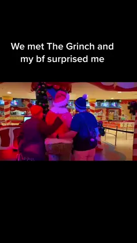 #thegrinch #heproposed #surprise #universalstudios 