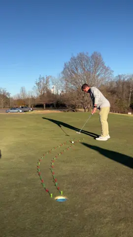 How many tries would it take you to nail this putt?? 🤯#golf #golftiktok #golftiktok #trickshot #putting #pga #PGATOUR #fyp #foryou #foryourpage #explore #discover 