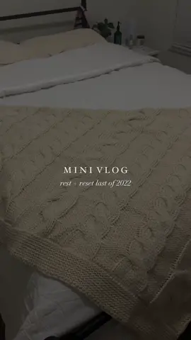 Goodbye to the hardest year for me to date. 💭 onto the new year, new chapter, praying for the best 🤍 #goodbye2022 #minivlog #productivity #minimalist #grateful #blessed #dearfutureme2023 