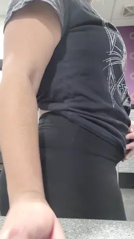 yes I wear hipsters 🤣😭 this is my fav thing to do now. thank you all for the support & hate I love it all it's all apart of my journey. truly nothing ever fazes me, im alive blessed and happy just the same 💓 #Fitness #workout #motivation #glutes #foryou #fyp #thick #blessed #foryoupage #curvy  #curvybodies #gym #glutesworkout 