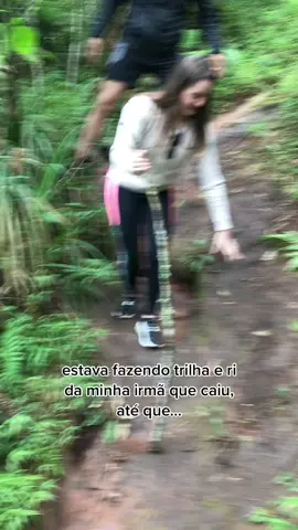 o carma veio e veio rápido. assistam até o final 😂 #fy #fyp #viagem #anonovo #familia @alanamcorrea 