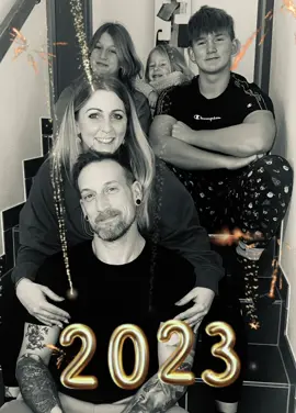 Hey ihr Alle, wir wünschen euch von Herzen einen tollen Silvesterabend, rutscht gut ins neue Jahr❤️🥳 Für das neue Jahr wünschen wir euch nicht nur dass die Zahl neu ist, sondern ganz viel Neue glückliche Momente, neue Träume, neue Hoffnung, neue Wege, neue Abenteuer, neue Chancen, neue Gelegenheiten, neue Gedanken und noch viel mehr. ⭐️Macht was daraus, denn ihr habt es in Hand.⭐️Bleibt alle gesund und fröhlich 🐷🍄🍀 Wir bedanken uns bei allen die uns im Jahr 2022 begleiten haben und dieses Jahr noch wertvoller gemacht haben. ⭐️Danke an unsere gesamte Community, ihr beschert uns immer wieder tolle Momente mit euren Kommentare und Nachrichten. ⭐️Ohne euch würde es nur halb soviel Spaß machen. ❤️ Wir sagen Danke 2022 und freuen uns auf das Jahr 2023⭐️❤️🤗 #happynewyear #jahresrückblick #2022 #2023  #neu  #danke #dankbarkeit  #bestecommunity  #moment  #glücklich  #gesundheit #familie  #heuwinkels  #positivevibesonly  #positivity #gutenrutsch  #saarland  #saarbrücken  #liebe  #Love #umarmung #🍀 #🐷 #🍄 