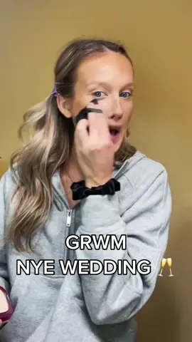 come back for part 2 🥳🥳 #grwm #nye #nyeoutfit #nyegrwm #nyemakeuplook 