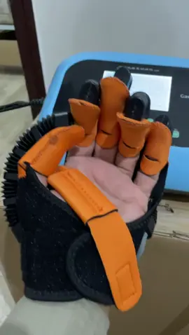 #المجتمع #اكسبلور #explore #الامطار_والاجواء #العلاج_الطبيعي #الجلطات_الدماغية #الجلطات #الشلل_الدماغي #الشلل_الرباعي #علاج_وظيفي #علاج_فيزيائي #علاج_جلطة جهاز أعادة تأهيل اليد بعد الجلطات و الشلل جهاز علاج الاعصاب يتكون من خمس محركات و خمس مضخات جهاز جبار 