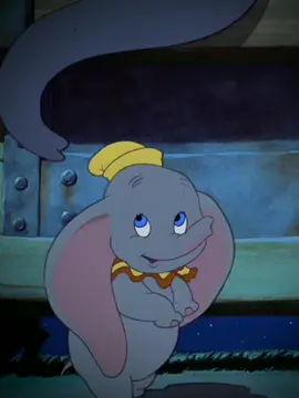 #disney #clasicos #clacicosdisney #dumbo#editsdisney #Dumbo#babymine❤️❣️💎👑 #elefantes#caricaturasdelainfancia #caricaturas