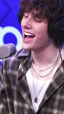 this is what falling in love feels like, live on SiriusXM <3 