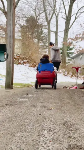 Why did the coffee pot do that to me though?! 😳😅☠️ #fyp #foryou #momlife #MomsofTikTok #toddlermom #trending #viral #dayinthelife #Vlog #dayinthelifevlog #realisticvlog #realisticdayinthelife #parenting #montessori #gentleparenting 