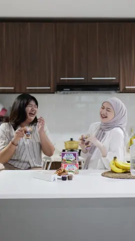 Biar kaya afternoon tea lucu gitu aku susun biar lucu dulu, terus minumannya aku mau buat FOX'S Fusion Tea! biar  #lebihtehrasa nikmat & segar 