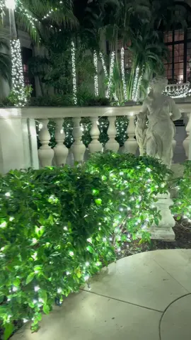 Palm Beach has the spirit of the holidays going at the Breakers #Breakers #PalmBeach 