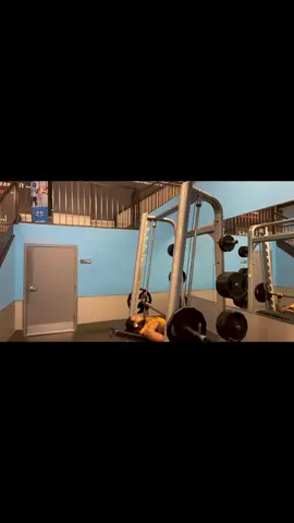 Fitness #personaltrainer #Fitness #bodybuilding #strengthandconditioning #GymLife #gymrat #pushday #chestworkout #smithmachine #transgendertrainer #femaletomale #transman 