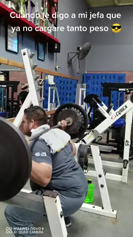 #suplementos #legday #noterindas#sisepuede #gymrat #GymTok lo siento veo el peso disponible y se me hace agua el cuadricep 😂😂😂😂