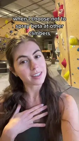 There’s a difference between spraying beta & asking if someone wants beta #fyp #bouldering #climbing #climbtok 