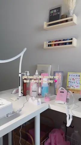 Full set & a soak off for my first client today 🤍. love the vibes 2023 is giving so far. 🥰 #nailtechcheck #mommynailtech #licensednailtech #homebasedbusiness #browardnailtech #shopsmallbusiness #nailtechlife #nails💅 #southflorida 