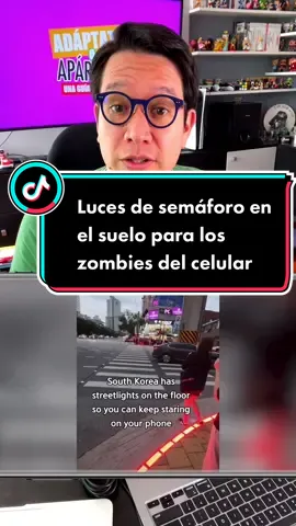 Luces de semáforo en el suelo para los zombies del celular #luces #semaforo #transito #vehiculos #carros #peatones #LoDescubriEnTikTok #fyp #AprendeEnTikTok #tecnologia #elfururoeshoy #adaptateoapartate 