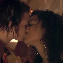 love this scene♡ #fy #foryou #fypシ #meawyiii #skinsuk #skinsedit #skinsgen3 #graceskins #frankyskins 