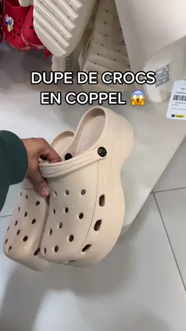 Dupe de crocs en Coppel en menos de 300 pesos 😍😱 #crocs #coppel #sneakers #moda 