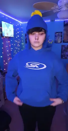 and a lone one just bc #craig #craigtucker #craigtuckercosplay #cosplay #southpark #southparkcosplay #fyp #foryou 