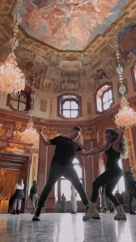 We are loving so much our little adventure in Vienna for our 4 year anniversary! Of course our tradition of dancing all over the world remains well in place. We are kicking off this new year by setting the bar super high - sharing our first dance in the 18th century palace of Vienna!  📍Schloss Belvedere 🔺 Improvisation West Coast Swing dancing  #movement #movementculture #swingdance #westcoastswing #flow #flowarts #partnerdance #coupledance #travelingcouple #dancing #classicalmusic #vienna #schlossbelvedere 
