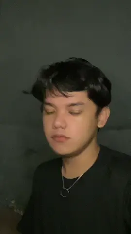 Teruntuk bestie gw yang udah nemenin dari Maba sampe skrg pliss lu jangan pernah punya pikiran buat ngejauh in gw soalnya dirantau sama kuliahan gw cuman punya kalian