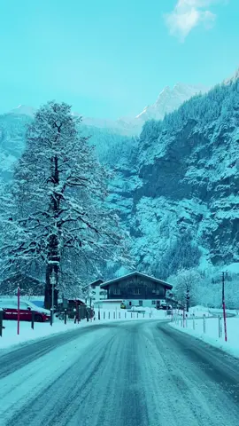 #swissroads 🇨🇭#switzerland #switzerlandnature #roadtrip #berneroberland #jungfraujoch #verliebtindieschweiz #swissbeautiful #sisiswiss 