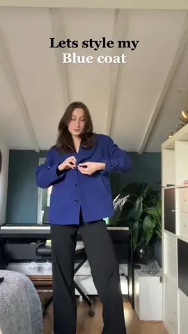Blue coats above all other colours 💙 #foryou #outfitideas #fashion 