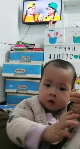 chị ta sướng. trong không gian thật tiên lãng, em đang phê em đag phê