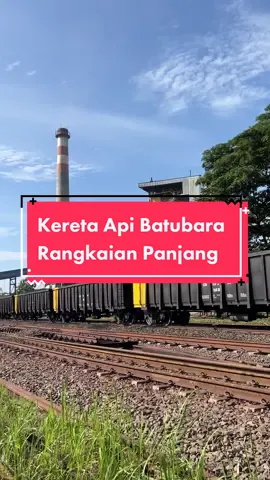 Kereta api batubara rangkaian panjang #babaranjang #keretaapi #batubara #tanjungenim #tarahan #bukitasam 