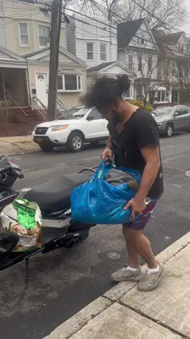 My BM Just Kicked Me Out 😤🤷‍♂️🤦‍♂️ #giddyleftytv #trending #foryou #explorepage #viral #reels 