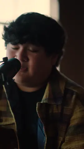 Surprise! Live version of seeing other people is out now on my YouTube channel :) check it outtt #seeingotherpeople #songwriters #k18results #acoustic #singing #fyp 